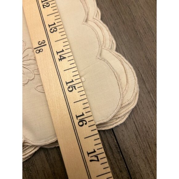 Vintage Embroidered Linen Square Doily With Scalloped Edges Set of 11 - Picture 4 of 4